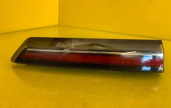 Opel Mokka B Rear/tail lights 9833944480