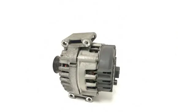 Mercedes-Benz C W205 Generator/alternator A0009063805