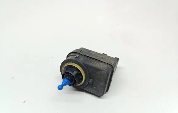 Opel Vivaro Headlight level adjustment motor 7700415343