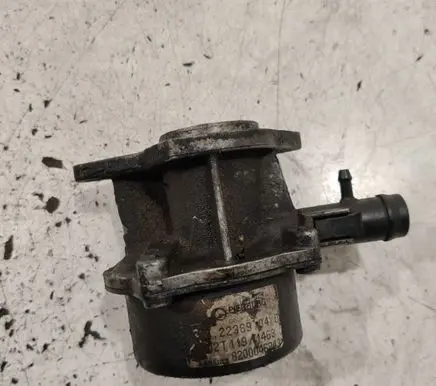 Renault Kangoo I Vacuum pump 8200046843