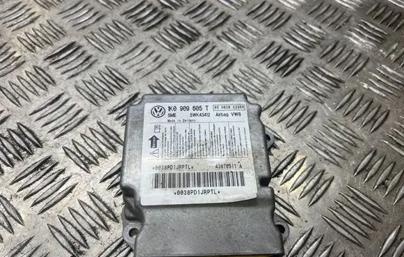 Volkswagen Golf V Airbag control unit/module 1K0909605T