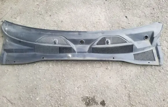 Jeep Cherokee III KJ Wiper trim 55155851