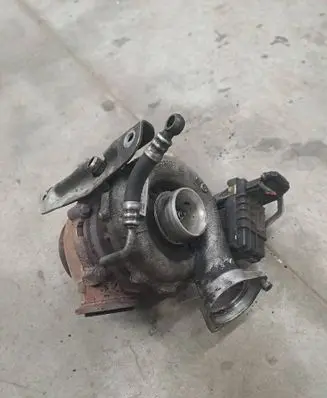 BMW 5 E60 E61 Turbo 7794259 GT2260V 75935119
