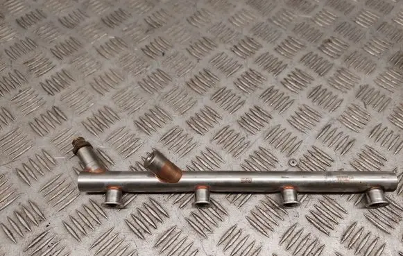 Audi A7 S7 4G Fuel main line pipe 079133316BE
