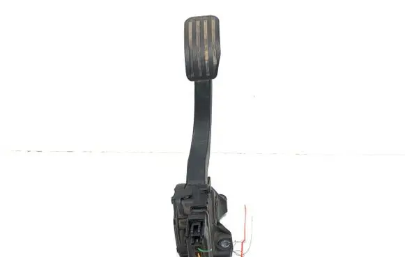 Ford Mondeo MK IV Accelerator throttle pedal 6G92-9F836-RD