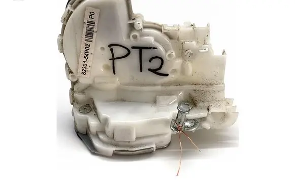 Suzuki Vitara (LY) Rear door lock 8230154P02