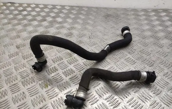 Peugeot 308 Engine coolant pipe/hose