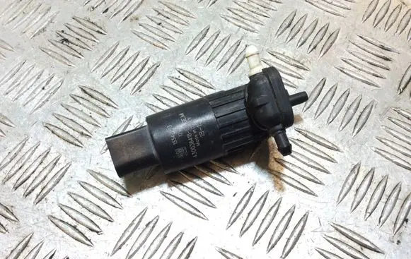 Opel Astra J Windscreen/windshield washer pump 13349273