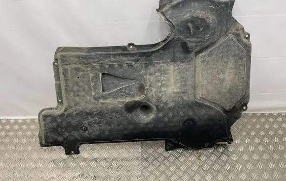 Mercedes-Benz E C207 W207 Engine splash shield/under tray A2045203023