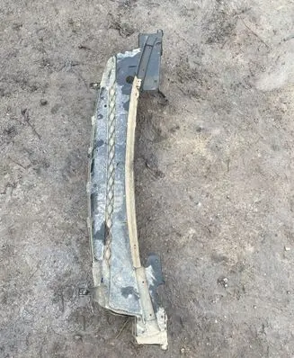 Volvo V70 Bottom radiator support slam panel 