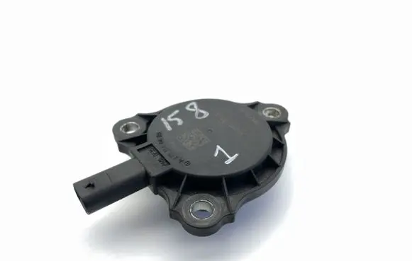 Mercedes-Benz GL X166 Camshaft vanos timing valve A2761560490