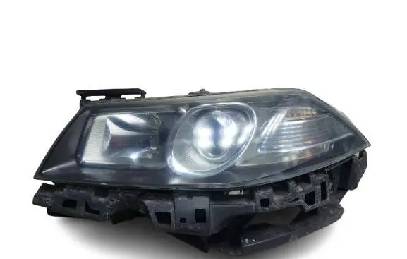 Renault Megane II Headlight/headlamp 158229KAS 158229