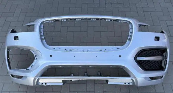 Jaguar F-Pace Front bumper 02T4A6189LML