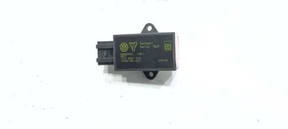 Volkswagen Touareg I Seat heating relay 7L0959772