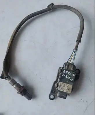 Citroen Berlingo Lambda probe sensor 9811207180 0281006853