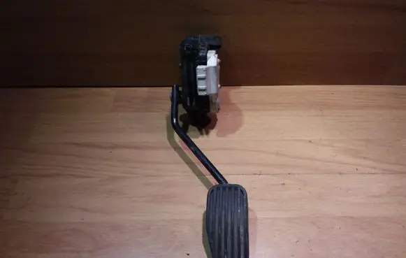 Volvo XC90 Accelerator throttle pedal 6PV00853706 30666658