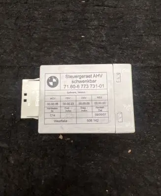 BMW 3 E90 E91 Tow bar trailer control unit/module 6773731