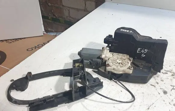 BMW 7 E65 E66 Rear door lock A046998 7202125