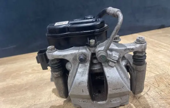 Land Rover Discovery 5 Rear brake caliper JPLA2K328AE