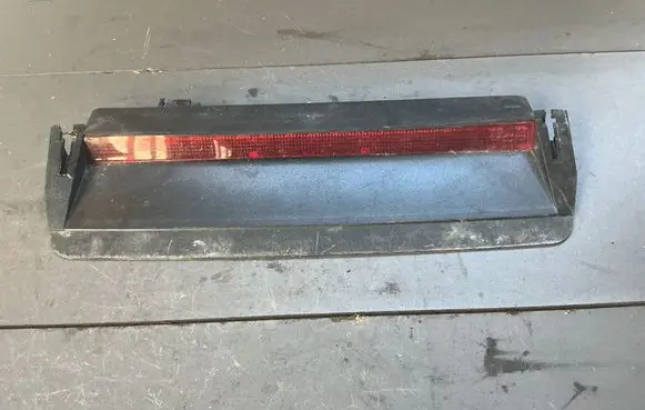 Volkswagen PASSAT B6 Third/center stoplight 1K5945097A