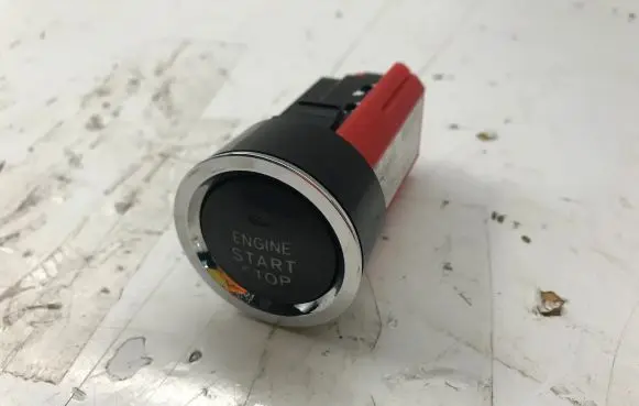 Toyota Auris 150 Engine start stop button switch 8961102010 2005DJ0924