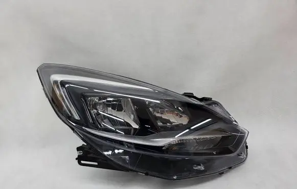 Opel Zafira C Headlight/headlamp 39107635 SP39107635