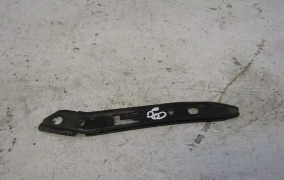 Mercedes-Benz E W213 Front bumper mounting bracket A2138851804