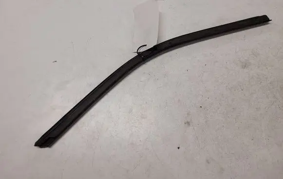 Citroen C4 Grand Picasso Front door glass trim molding