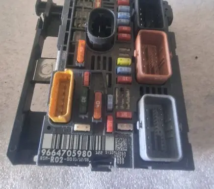 Citroen C4 I Picasso BSM Control unit 9664705980 BSMR0200