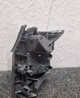 BMW X6 F16 Bumper support mounting bracket corner 7338285