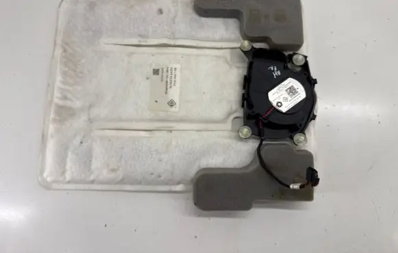 Chrysler Pacifica Seat fan/blower 68229499AB 68229486AF