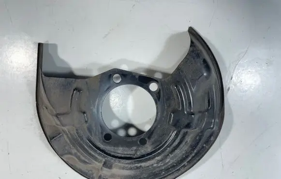 Nissan Leaf II (ZE1) Rear brake disc plate dust cover 441394ca0a