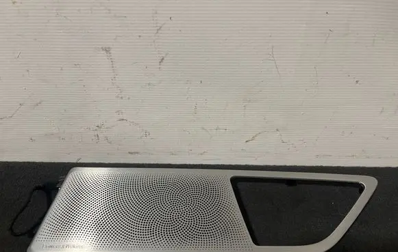 BMW 7 G11 G12 Parcel shelf speaker trim grill 9399982
