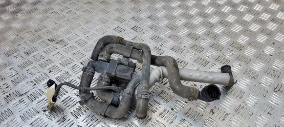 Volkswagen Touran I Coolant heater control valve 1T0819147B 1T0121070 1T0121156AA