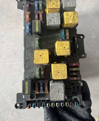 Mercedes-Benz Vito Viano W639 Fuse module A6395450801