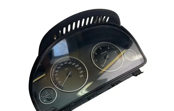 BMW 5 F10 F11 Speedometer (instrument cluster) 9280483