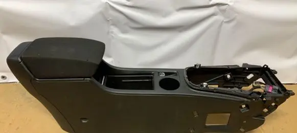 Opel Astra J Armrest