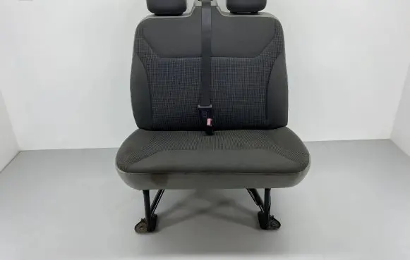 Opel Vivaro Front double seat 