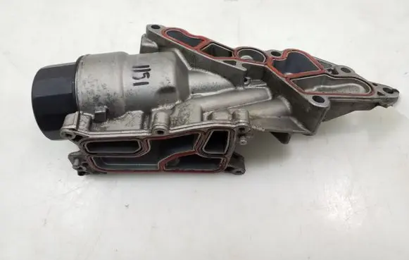 Oil filter mounting bracket