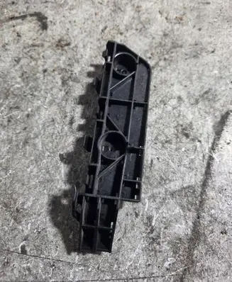 Honda CR-V Front bumper mounting bracket NF12M5S0