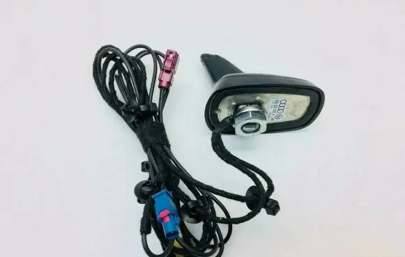 Audi TT TTS Mk2 Aerial GPS antenna 8J8035503A