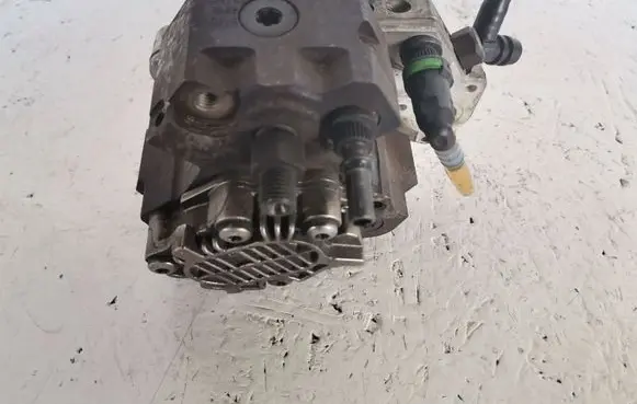 Renault Espace III Fuel injection high pressure pump 0445010033 8200170377