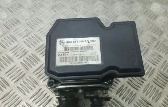 Volkswagen PASSAT B7 ABS Pump 3AA614109AB