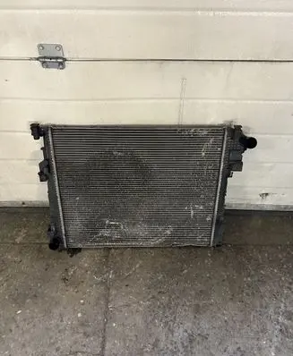 Opel Vivaro Coolant radiator