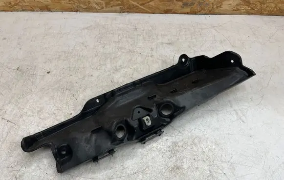 BMW X5 G05 Other engine bay part 51717430379 1T0834110 5171