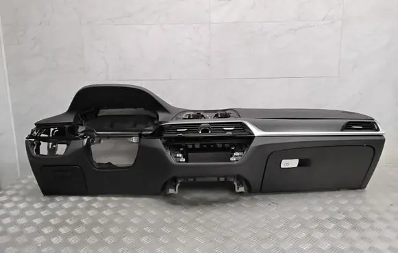 BMW 5 G30 G31 G38 Dashboard 9329567