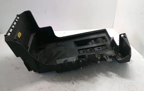Battery tray