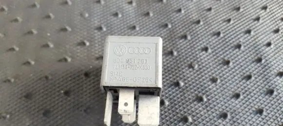 Audi A6 S6 C5 4B Other relay V23134J52X300 V23134-J52-X300