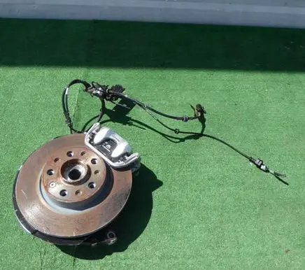 Fiat 500X Rear wheel hub spindle/knuckle 