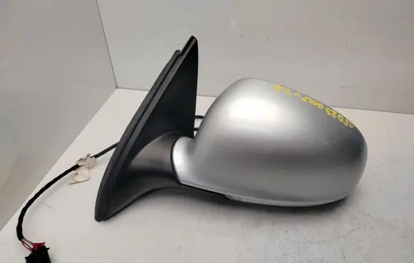 Volkswagen Golf V Front door electric wing mirror 15D23
